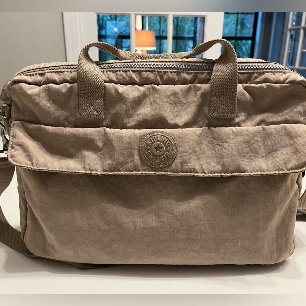 Kipling nylon messenger
